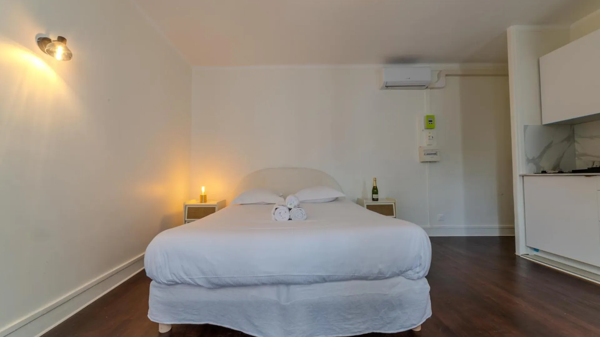 Golden Republique Apartment Paris 0*,
